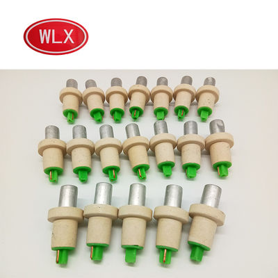 Immersion thermocouple tips for measuring temperature of liquid metals